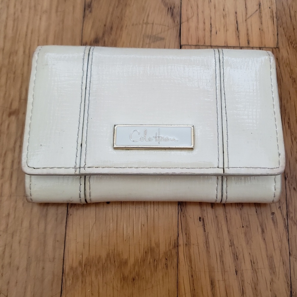 Cole Haan Cream Wallet EUC
